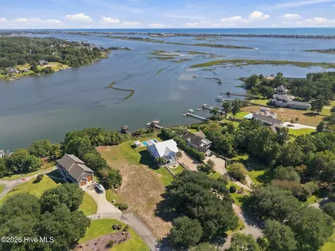 View/Area - 5 Ballast Point Rd, Hampstead, NC 28443 photo 4 of 8