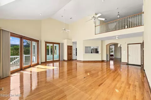 Living - 5 Ballast Point Rd, Hampstead, NC 28443 photo 3 of 7