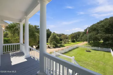 Exterior - 5 Ballast Point Rd, Hampstead, NC 28443 photo 9 of 19