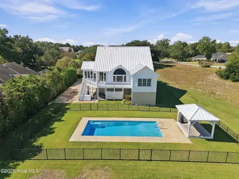 Exterior - 5 Ballast Point Rd, Hampstead, NC 28443 photo 17 of 19
