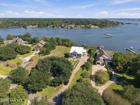 View/Area - 5 Ballast Point Rd, Hampstead, NC 28443 photo 3 of 8