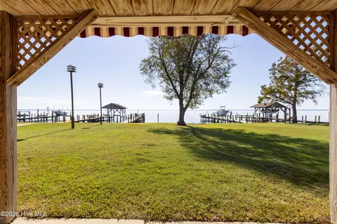 Exterior - 528 Surfside Dr, Edenton, NC 27932 photo 2 of 4