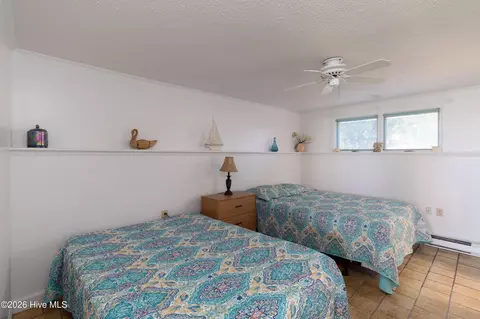 Bedroom - 528 Surfside Dr, Edenton, NC 27932 photo 4 of 5