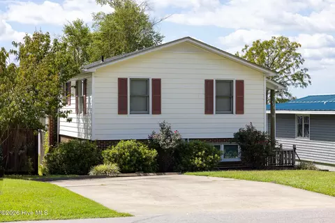 Exterior - 528 Surfside Dr, Edenton, NC 27932 photo 4 of 4