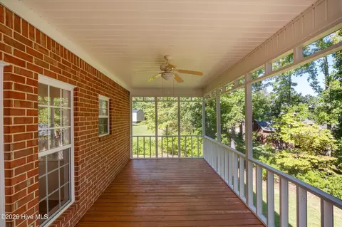 Exterior - 704 Parnell Ct, Martinez, GA 30907 photo 4 of 13