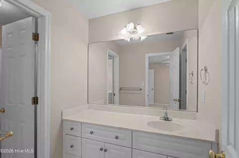 Bath - 704 Parnell Ct, Martinez, GA 30907 photo 7 of 7