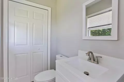 Bath - 315 E View Dr, Augusta, GA 30901 photo 2 of 2
