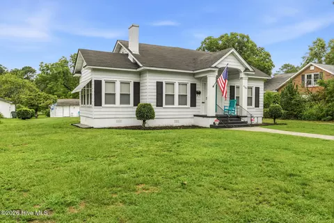 Exterior - 408 Boyette St, Hamlet, NC 28345 photo 1 of 6