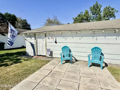 Exterior - 408 Boyette St, Hamlet, NC 28345 photo 4 of 6