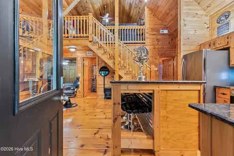 Entry Way - 440 Rocky Springs Ln, Murphy, NC 28906 photo 1 of 3
