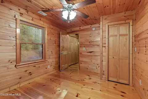 Bedroom - 440 Rocky Springs Ln, Murphy, NC 28906 photo 5 of 5