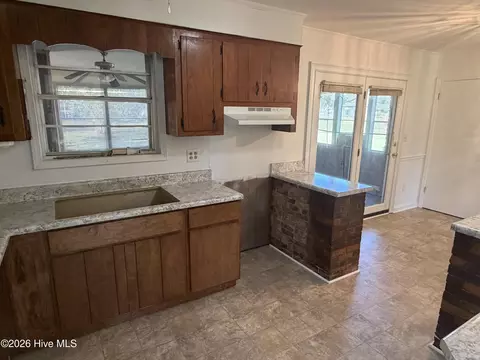 Kitchen - 3335 Elegans Dr, Augusta, GA 30906 photo 2 of 3