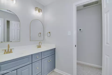 Bath - 701 Avrett Cir, Evans, GA 30809 photo 11 of 11