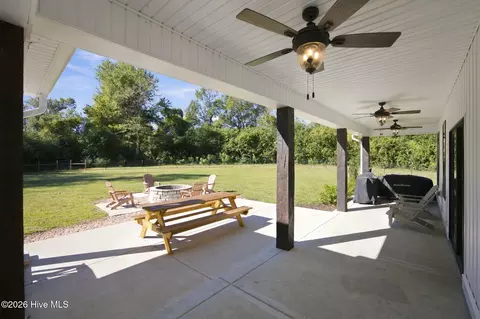 Exterior - 1269 Deep Bottom Rd, Wallace, NC 28466 photo 9 of 15