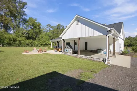 Exterior - 1269 Deep Bottom Rd, Wallace, NC 28466 photo 8 of 15