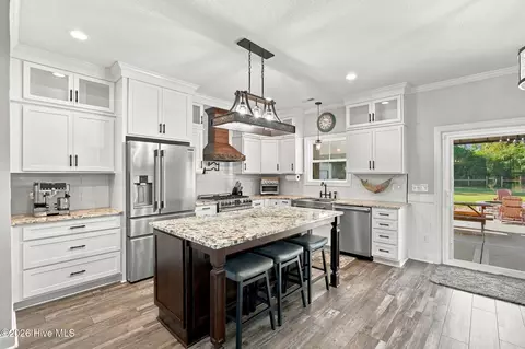 Kitchen - 1269 Deep Bottom Rd, Wallace, NC 28466 photo 4 of 4