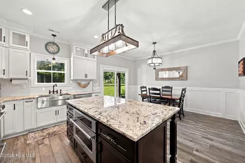 Kitchen - 1269 Deep Bottom Rd, Wallace, NC 28466 photo 2 of 4