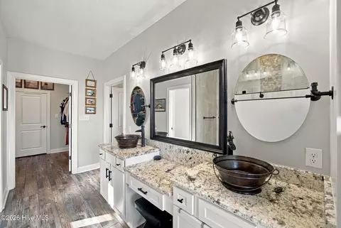 Bath - 1269 Deep Bottom Rd, Wallace, NC 28466 photo 4 of 5