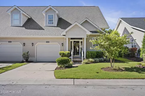 533 Village Green Dr #B, Morehead City, NC 28557