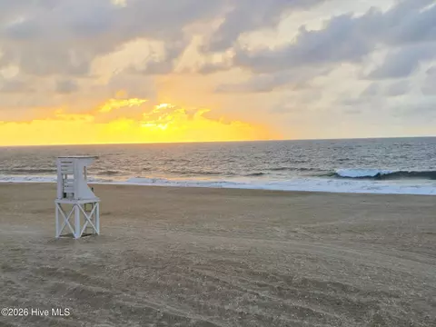 707 Pelican Ct, Kure Beach, NC 28449
