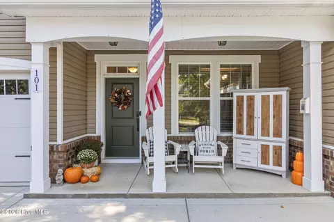 Exterior - 101 Carousel St, West End, NC 27376 photo 4 of 11