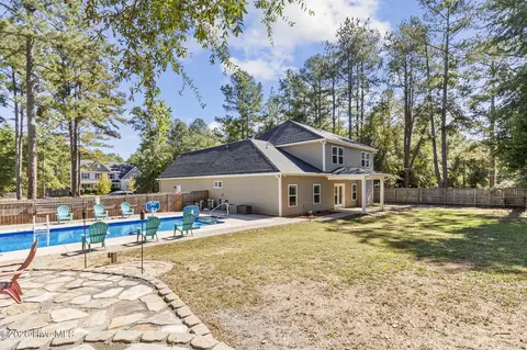 Exterior - 101 Carousel St, West End, NC 27376 photo 9 of 11