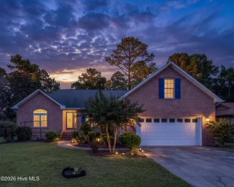 5505 Blackbeard Ln, New Bern, NC 28560