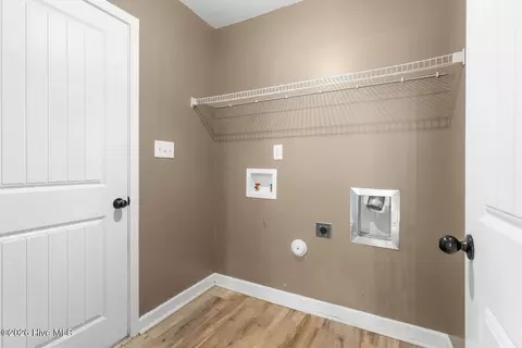 Entry Way - 118 Blueberry Fields Rd, Maple Hill, NC 28454 photo 4 of 4