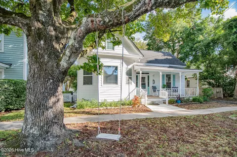 212 Orange St, Beaufort, NC 28516