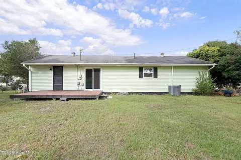Exterior - 111 Riegel Dr, Hubert, NC 28539 photo 6 of 8