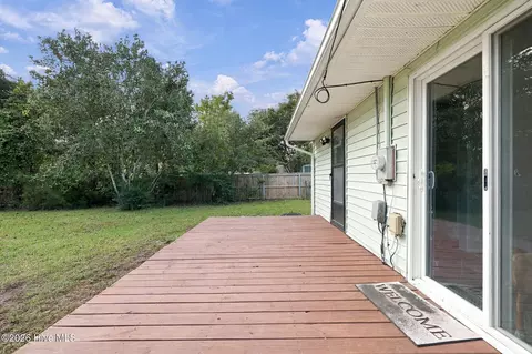 Exterior - 111 Riegel Dr, Hubert, NC 28539 photo 3 of 8