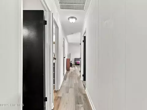 Entry Way - 111 Riegel Dr, Hubert, NC 28539 photo 2 of 2