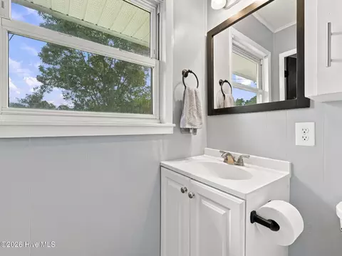 Bath - 111 Riegel Dr, Hubert, NC 28539 photo 3 of 4