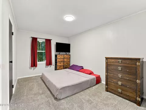Bedroom - 111 Riegel Dr, Hubert, NC 28539 photo 5 of 7