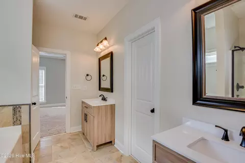 Bath - 524 Jutland Way, Evans, GA 30809 photo 2 of 4