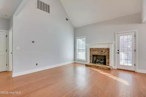 Living - 524 Jutland Way, Evans, GA 30809 photo 1 of 4