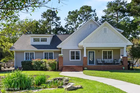 1204 43rd St, Wilmington, NC 28403