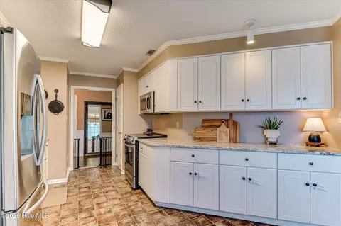 Kitchen - 4647 Leeward Dr, Evans, GA 30809 photo 2 of 6