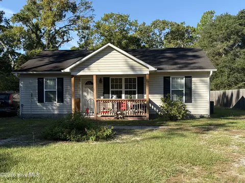 67 Redwood Rd, Southport, NC 28461
