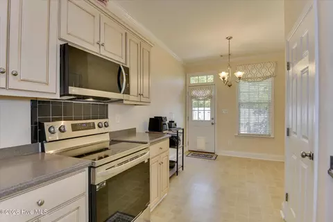 Kitchen - 428 Manly Way, Evans, GA 30809 photo 2 of 5