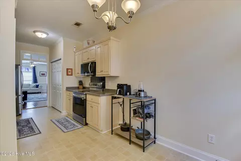Kitchen - 428 Manly Way, Evans, GA 30809 photo 3 of 5