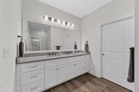 Bath - 182 Scrub Oaks Dr, Hampstead, NC 28443 photo 1 of 4