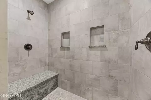 Bath - 182 Scrub Oaks Dr, Hampstead, NC 28443 photo 2 of 4