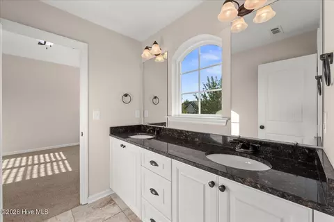 Bath - 322 Bella Rose Dr, Evans, GA 30809 photo 4 of 8