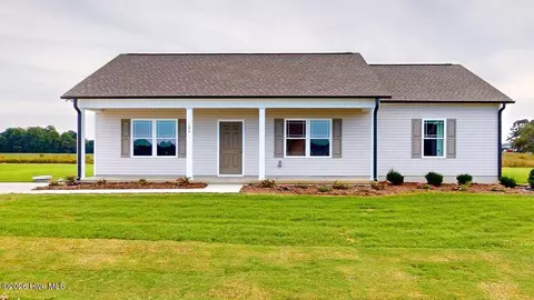 106 Berkeley Pl, Pikeville, NC 27863
