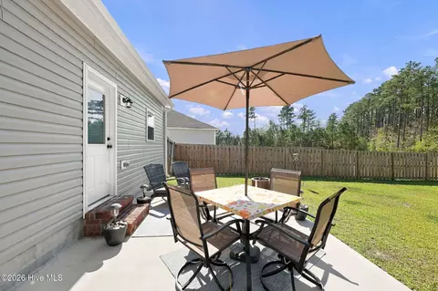 Exterior - 819 Cooke Dr, Hubert, NC 28539 photo 4 of 6