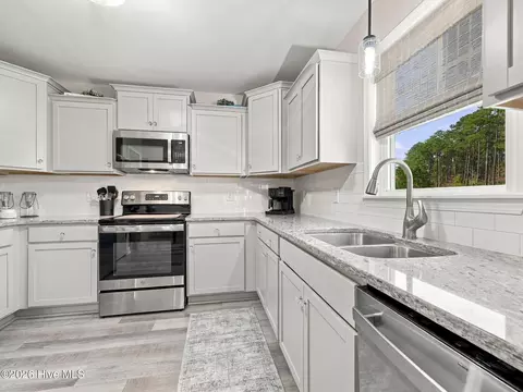 Kitchen - 819 Cooke Dr, Hubert, NC 28539 photo 1 of 4