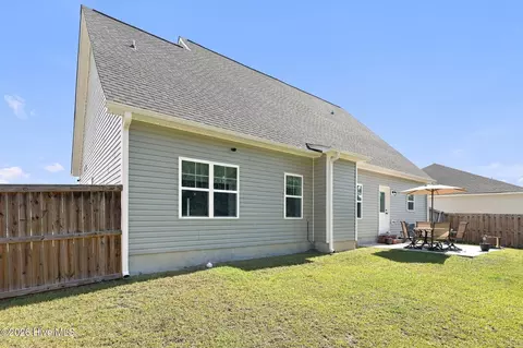 Exterior - 819 Cooke Dr, Hubert, NC 28539 photo 6 of 6