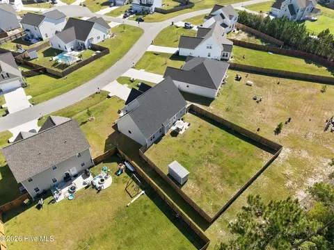 View/Area - 819 Cooke Dr, Hubert, NC 28539 photo 6 of 12