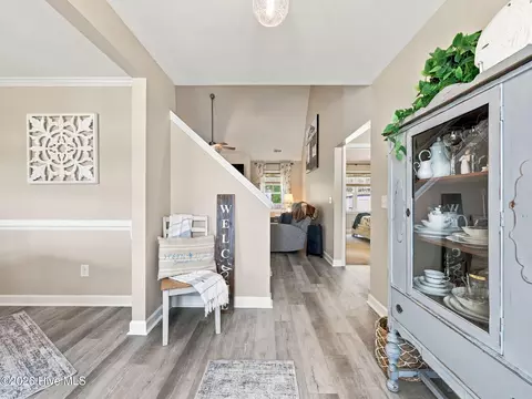 Entry Way - 819 Cooke Dr, Hubert, NC 28539 photo 2 of 2